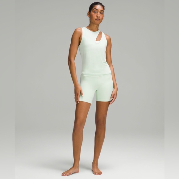 Lululemon shoulder cut-out yoga tank NWT! Various sizes. - Picture 2 of 15